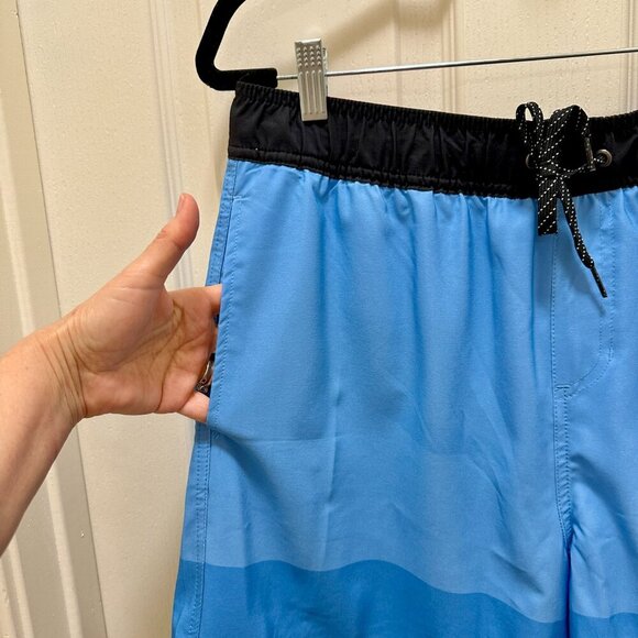 New Quiksilver Men's Volley Swim Shorts Size XL Blue UV Protection Quick Dry - Picture 4 of 13